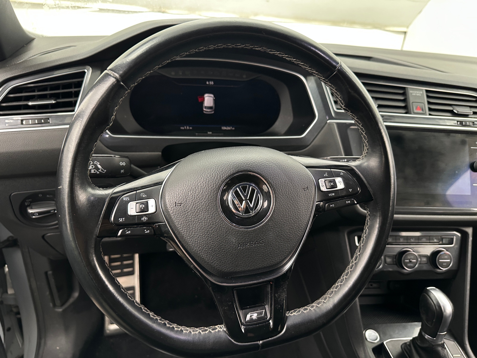 Thumbnail: 2019 Volkswagen Tiguan - 4