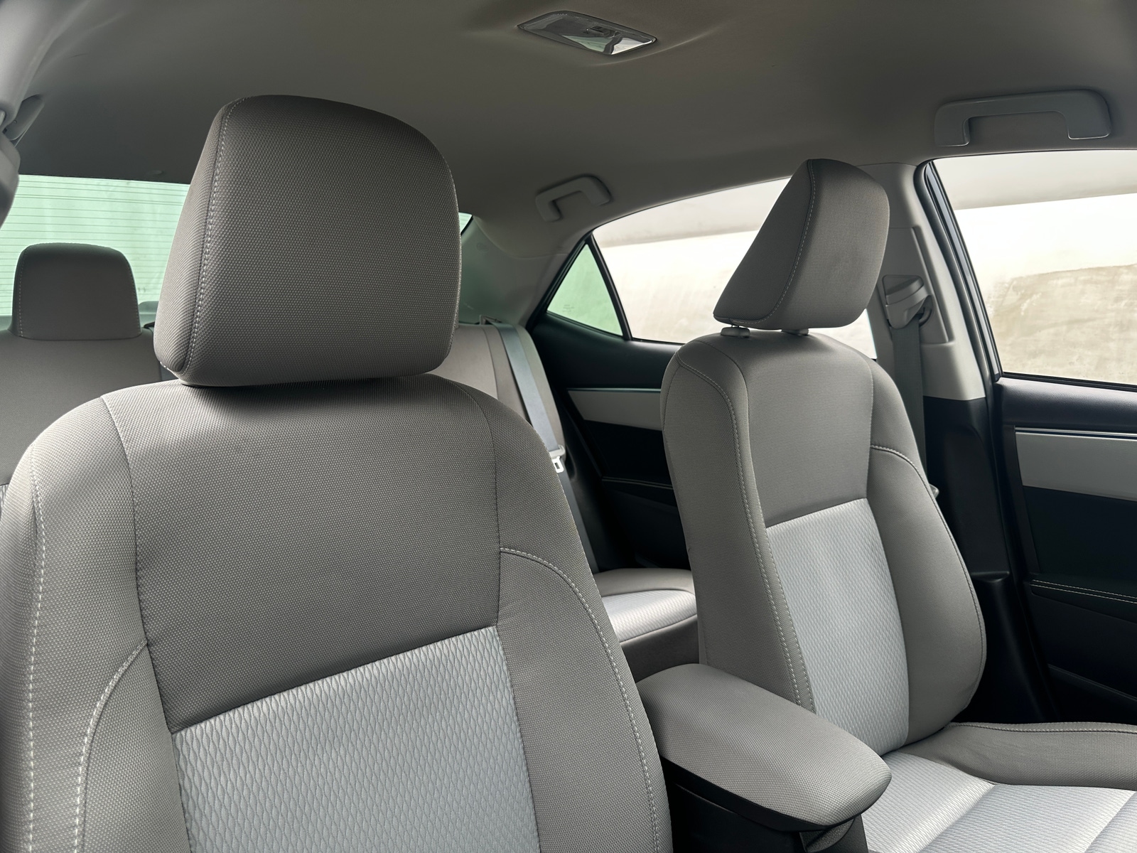 Thumbnail: 2016 Toyota Corolla - 2