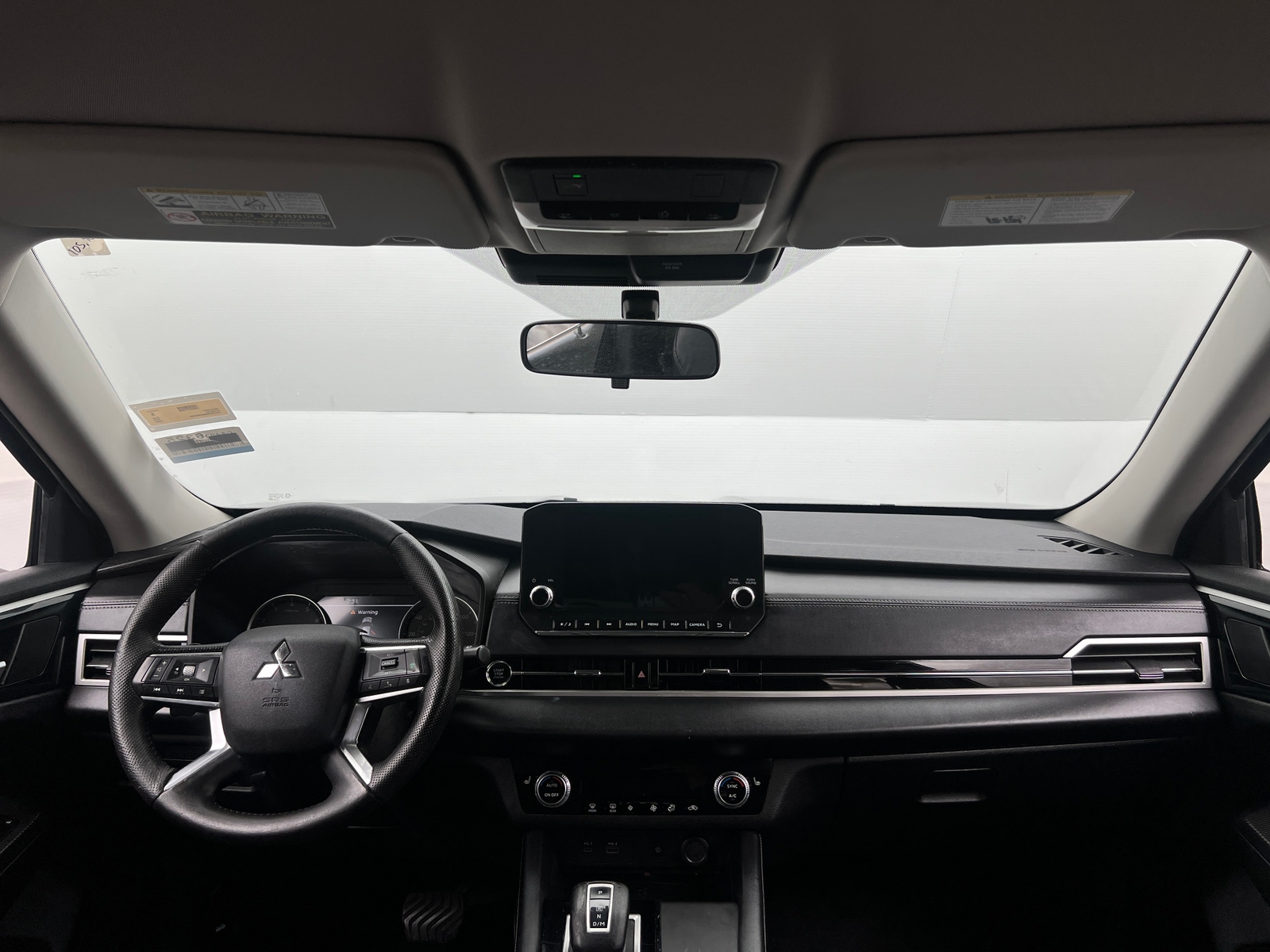 Thumbnail: 2022 Mitsubishi Outlander - 2