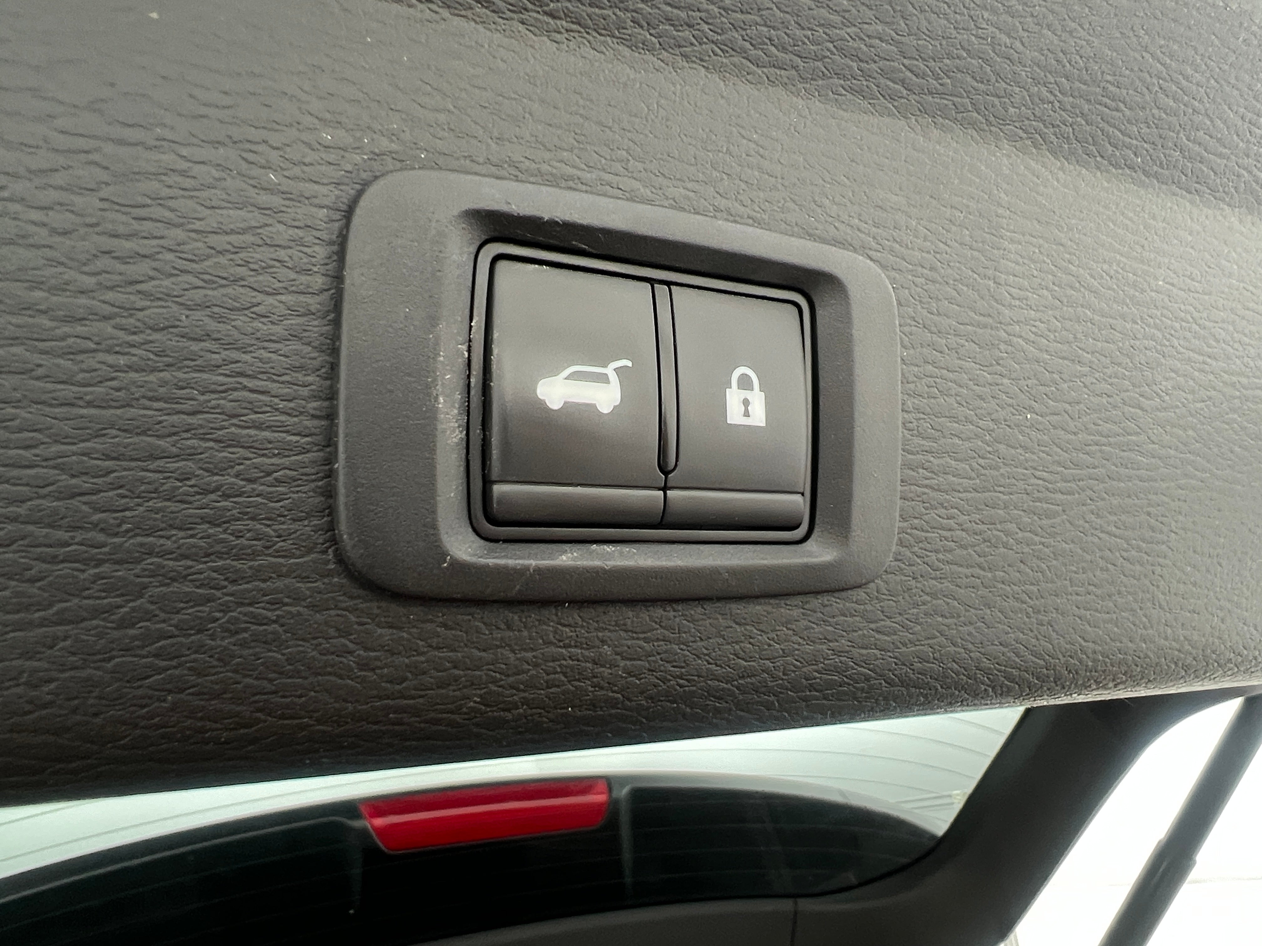 2022 Mitsubishi Outlander SE - Photo 18