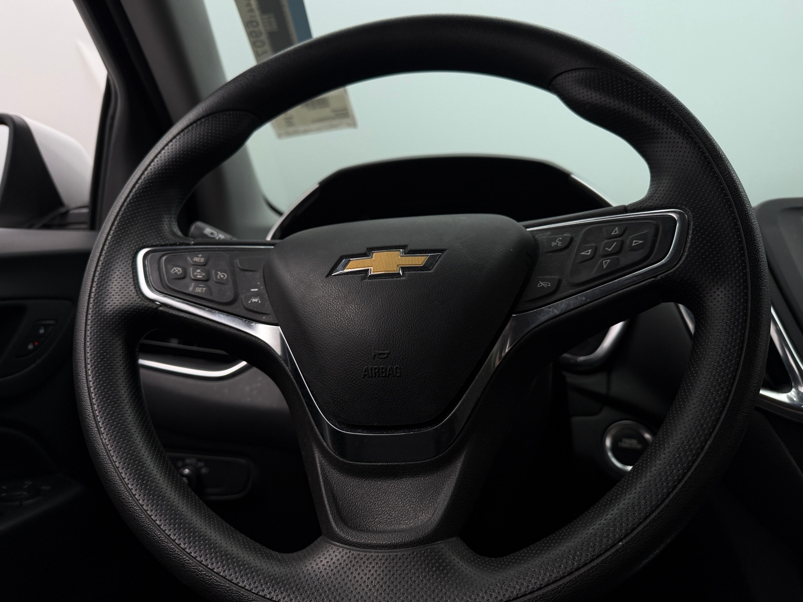 Thumbnail: 2023 Chevrolet Equinox - 5