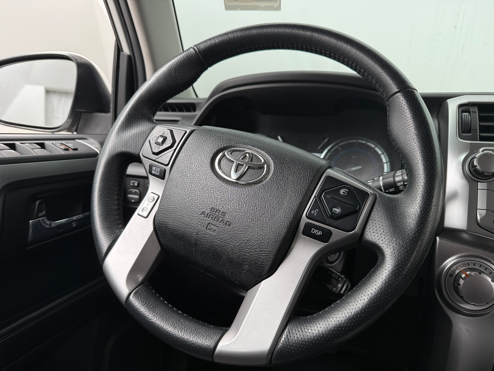 Thumbnail: 2017 Toyota 4Runner - 5