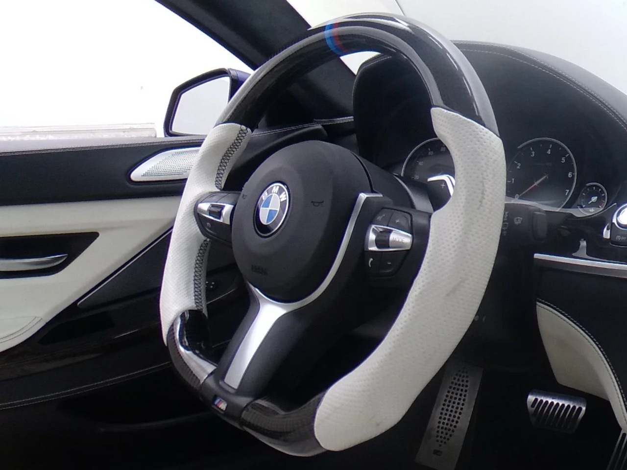 Thumbnail: 2016 BMW 6 Series - 4