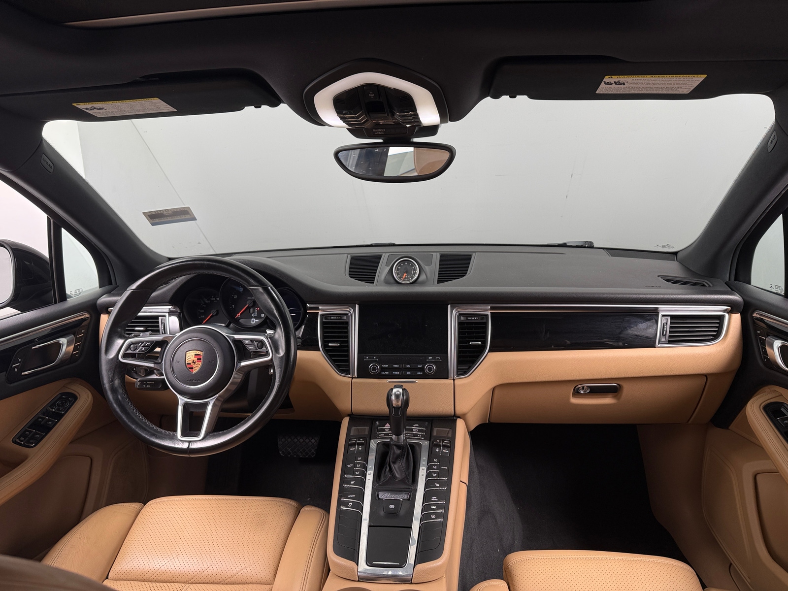 Thumbnail: 2018 Porsche Macan - 2