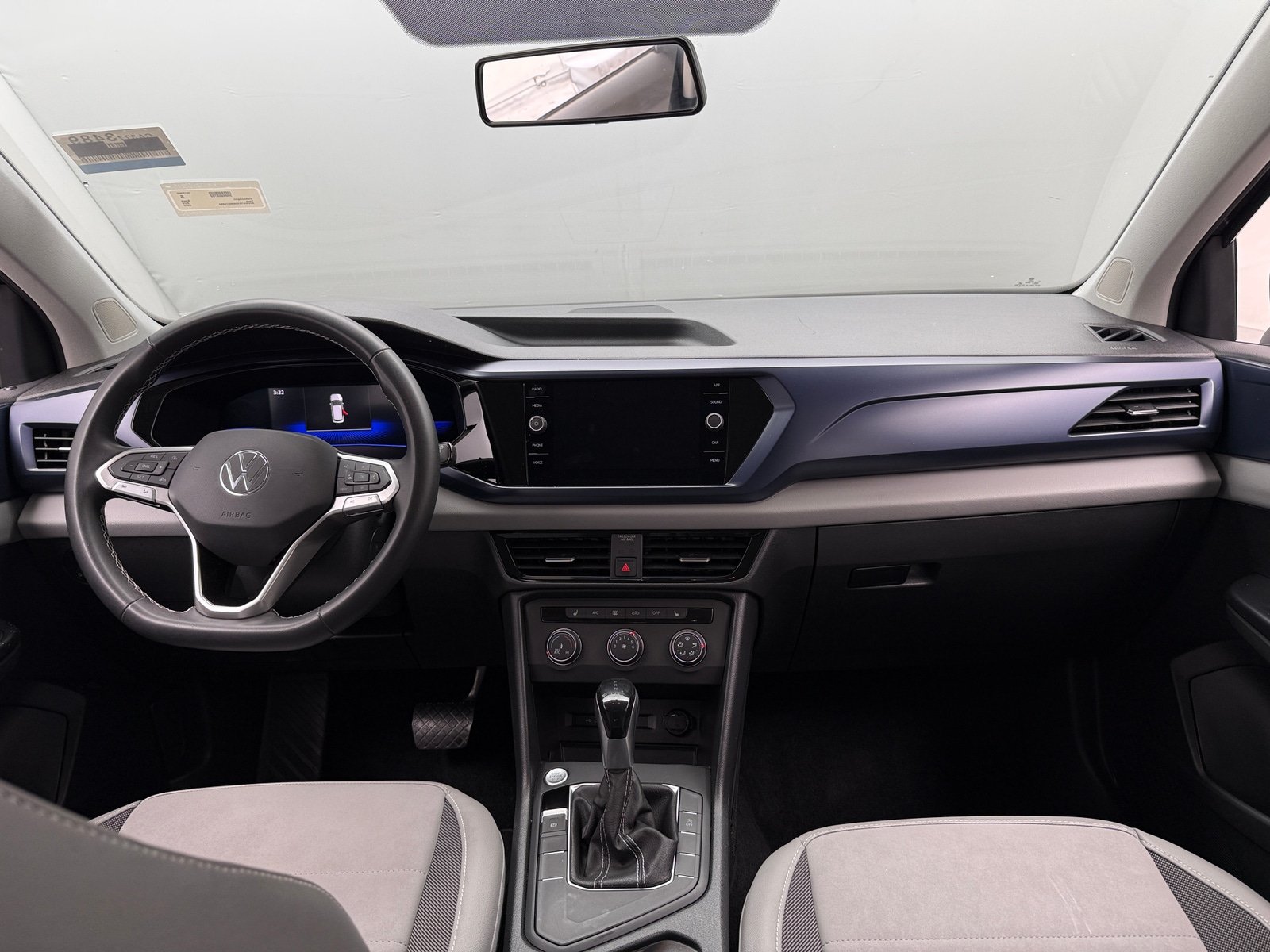 Thumbnail: 2022 Volkswagen Taos - 2