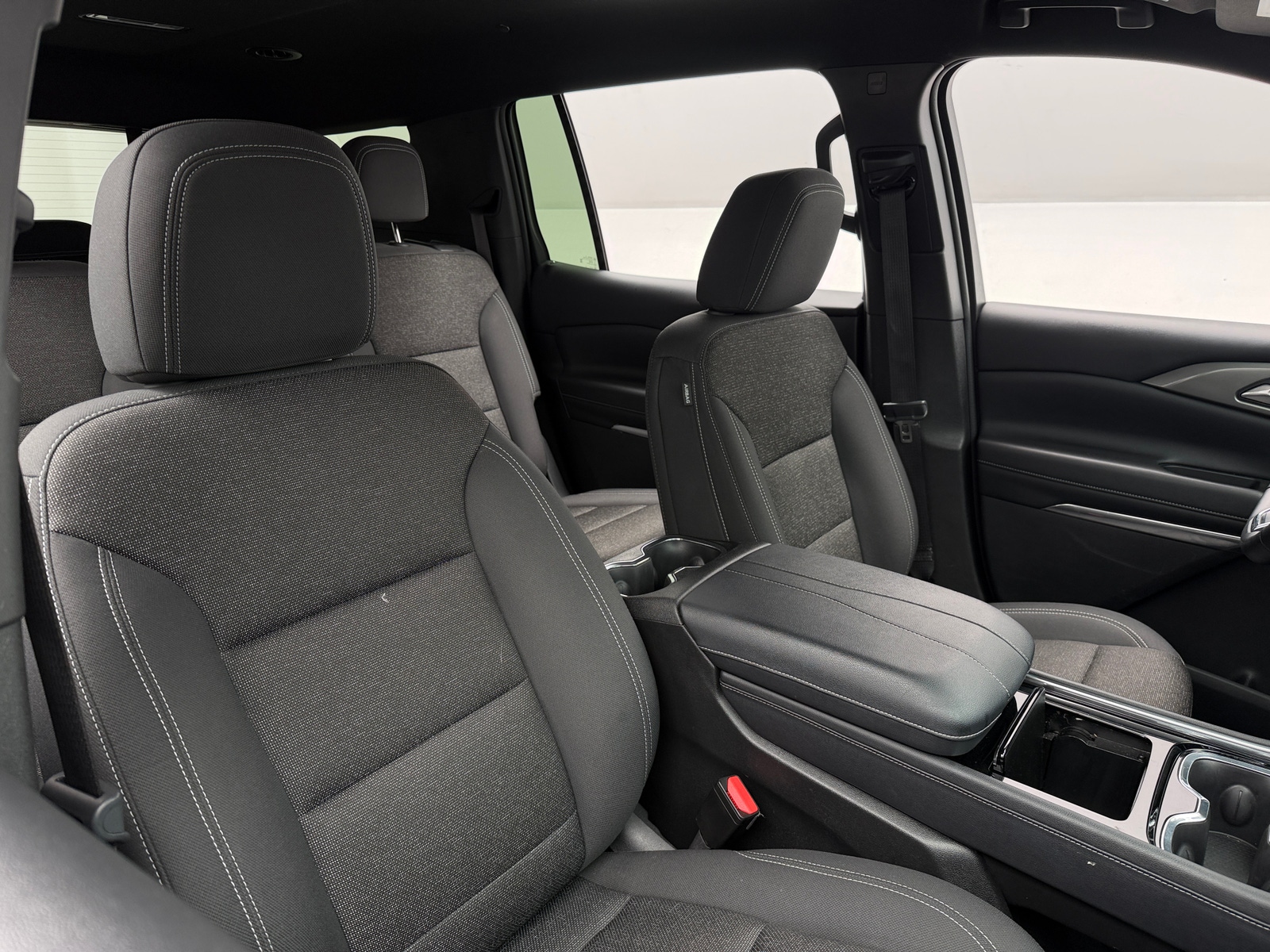 Thumbnail: 2024 Chevrolet Traverse - 2
