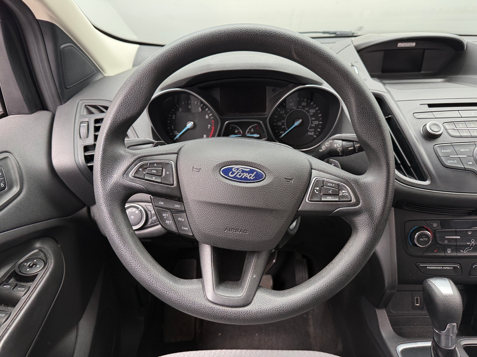 Thumbnail: 2017 Ford Escape - 4