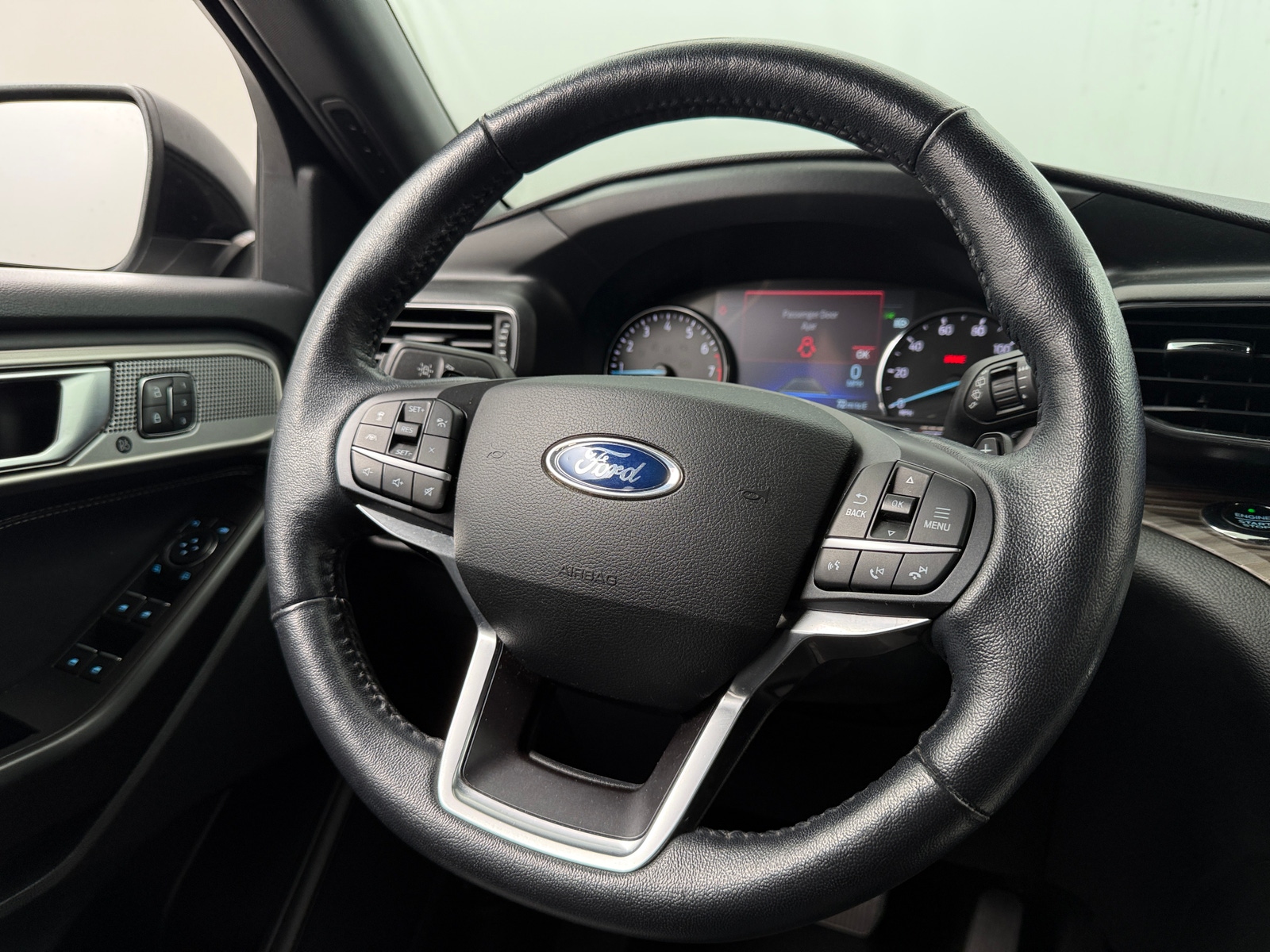 Thumbnail: 2020 Ford Explorer - 4