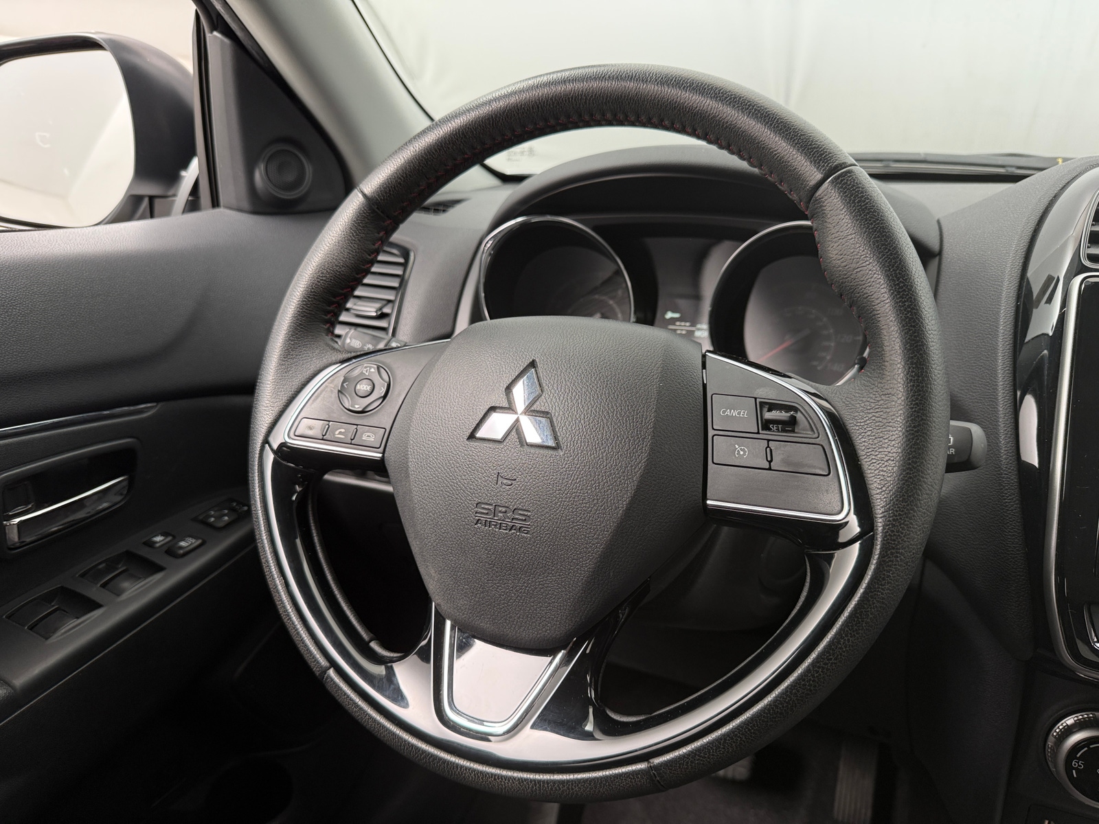 Thumbnail: 2024 Mitsubishi Outlander Sport - 5
