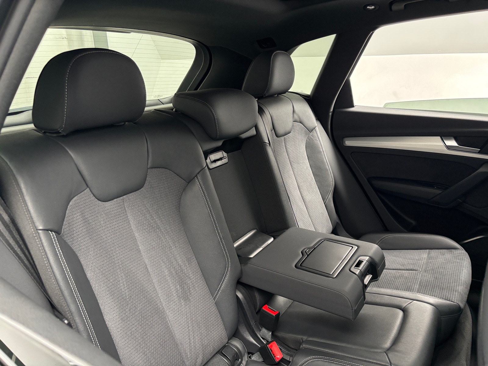 Thumbnail: 2021 Audi SQ5 - 5