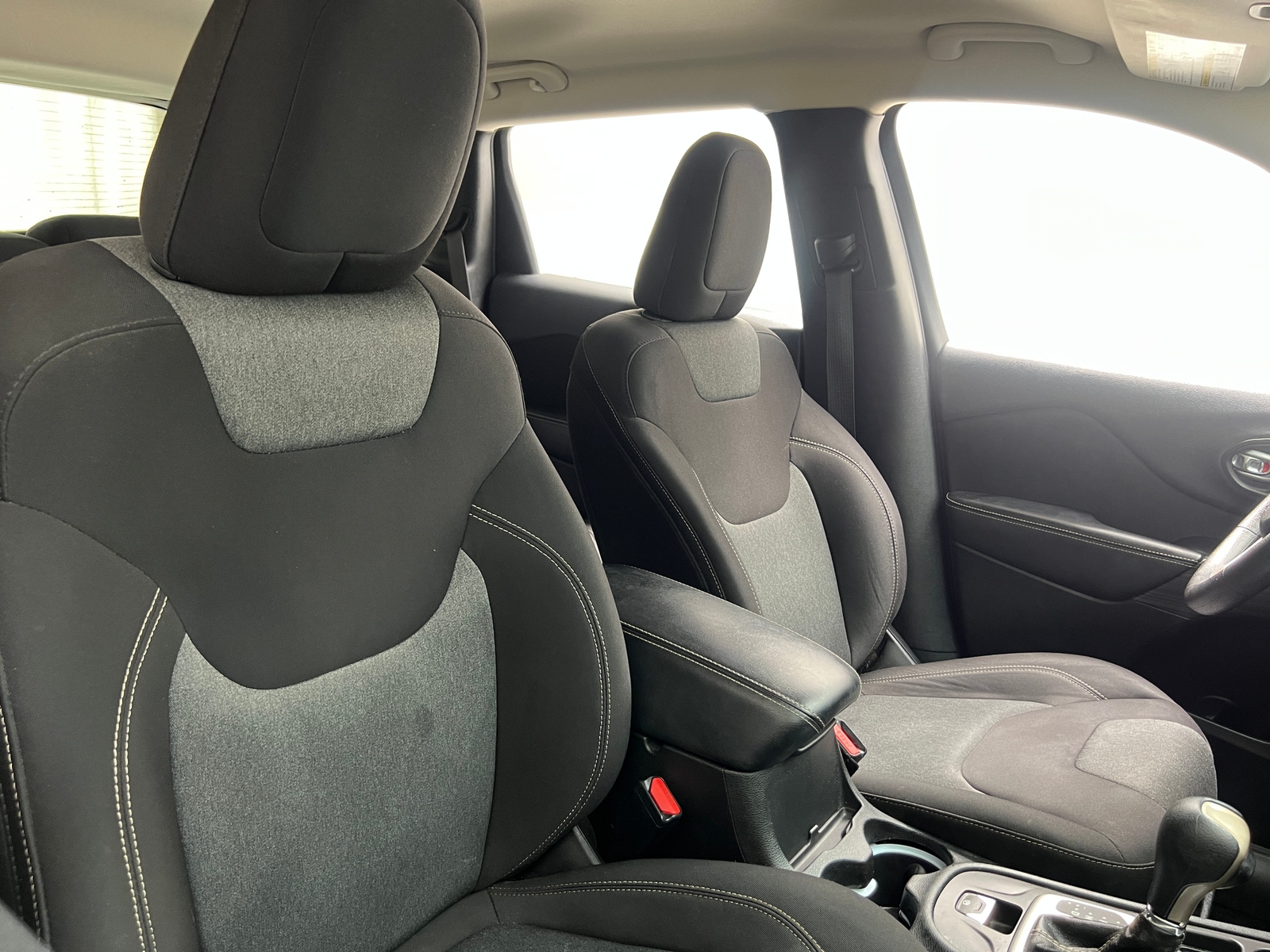 Thumbnail: 2015 Jeep Cherokee - 2