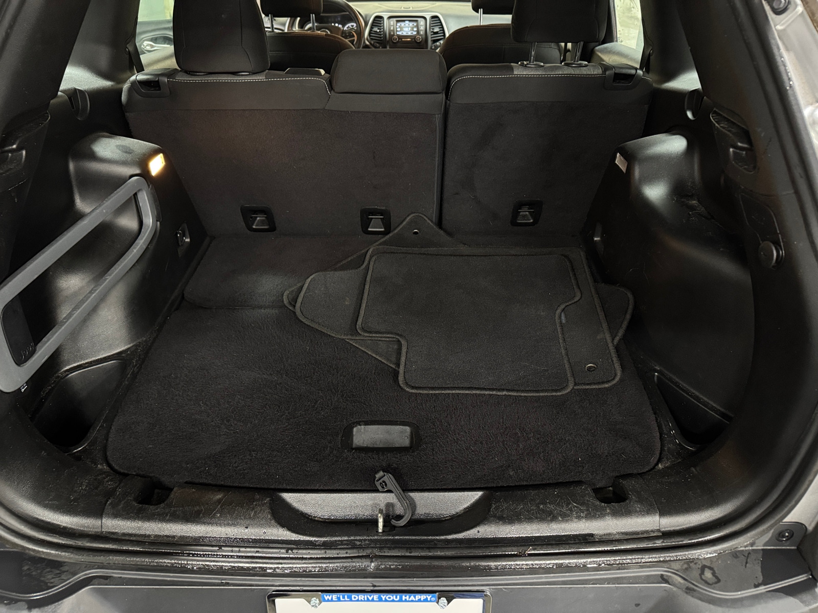 Thumbnail: 2015 Jeep Cherokee - 7