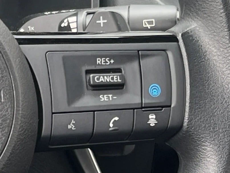 2023 Nissan Rogue SV - Photo 18