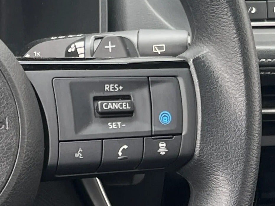 2023 Nissan Rogue SV - Photo 17