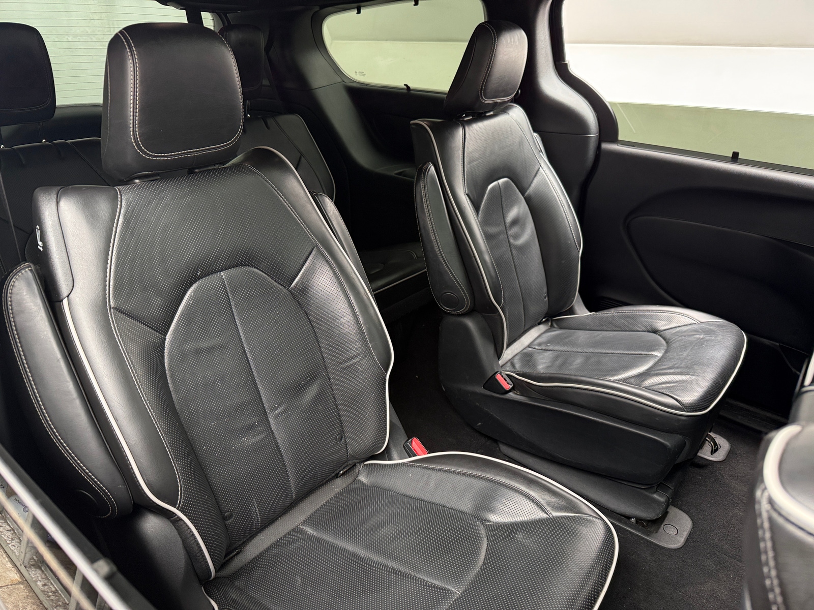 Thumbnail: 2020 Chrysler Pacifica - 5