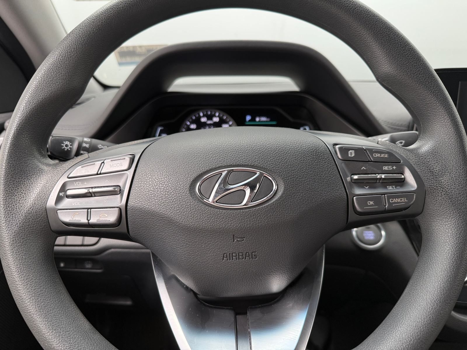 Thumbnail: 2022 Hyundai Ioniq - 5
