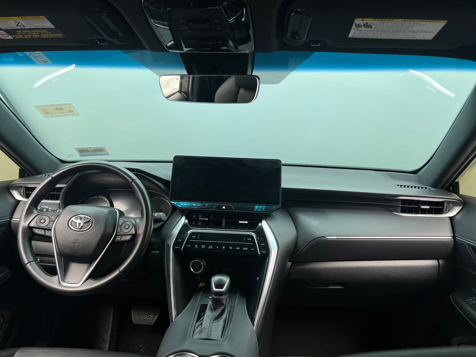Thumbnail: 2023 Toyota Venza - 3