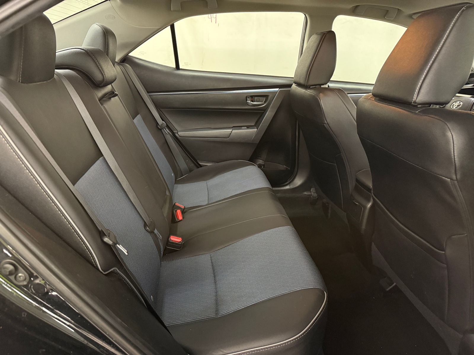 Thumbnail: 2016 Toyota Corolla - 6