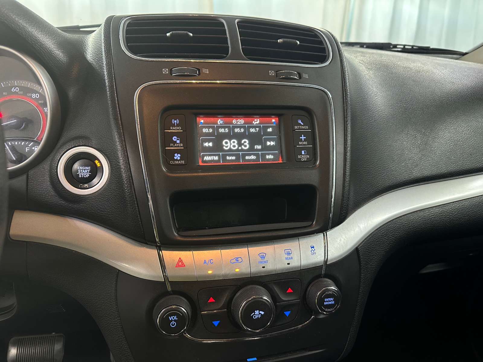 Thumbnail: 2018 Dodge Journey - 4