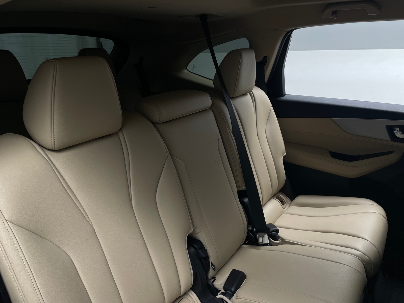 Thumbnail: 2023 Acura MDX - 5