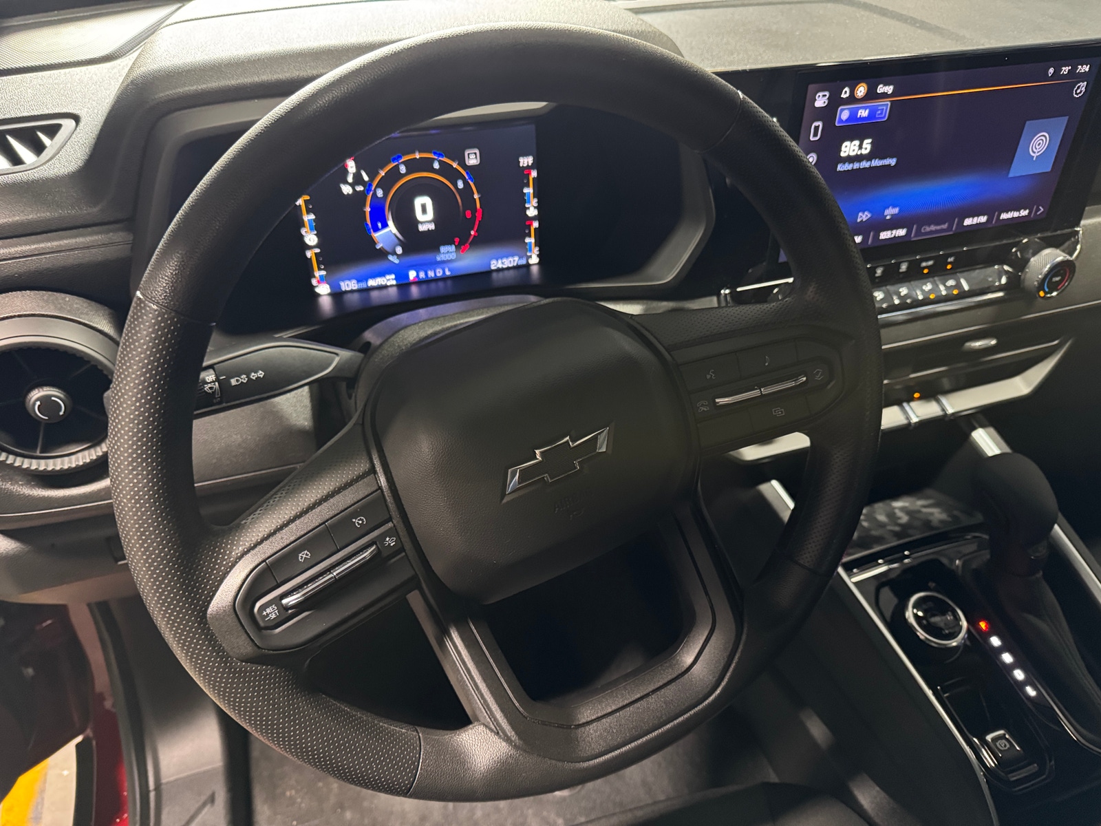 Thumbnail: 2023 Chevrolet Colorado - 5