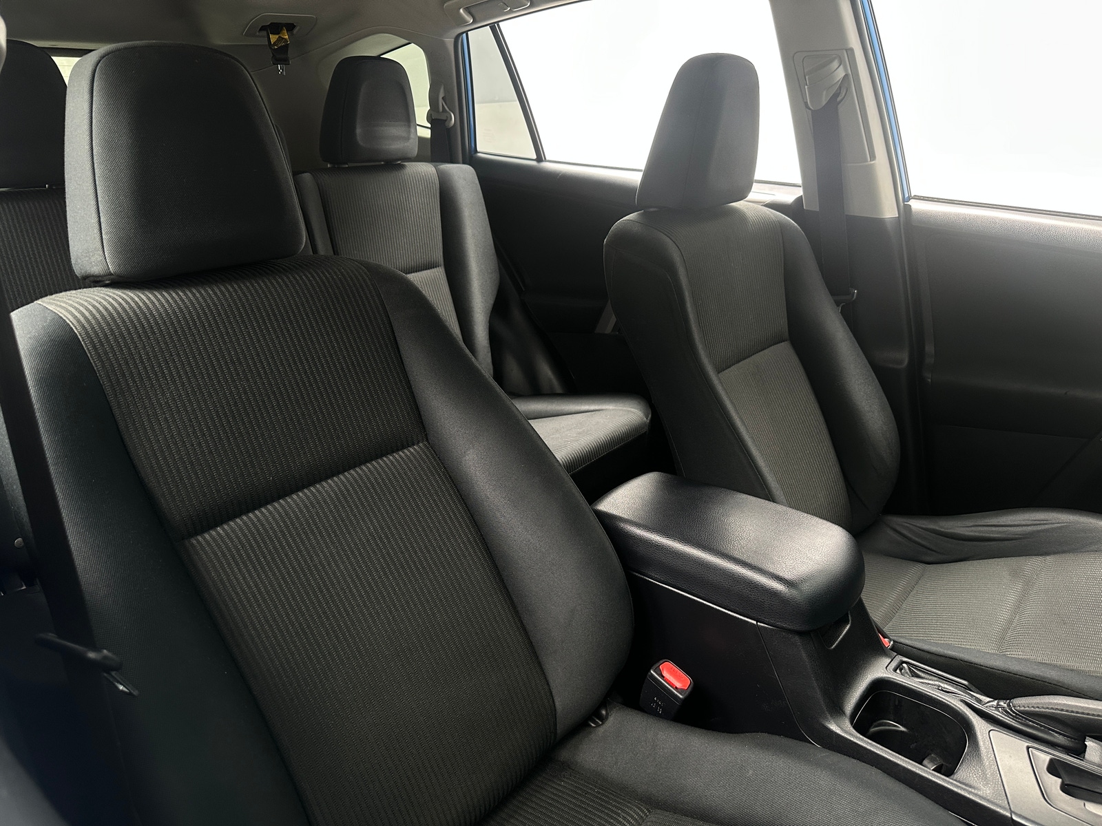 Thumbnail: 2017 Toyota RAV4 - 2
