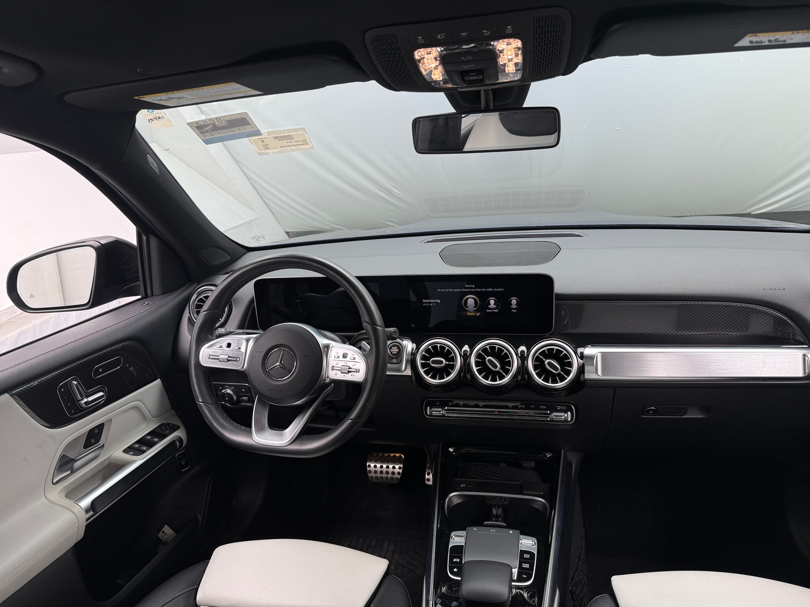 Thumbnail: 2020 Mercedes-Benz GLB - 2
