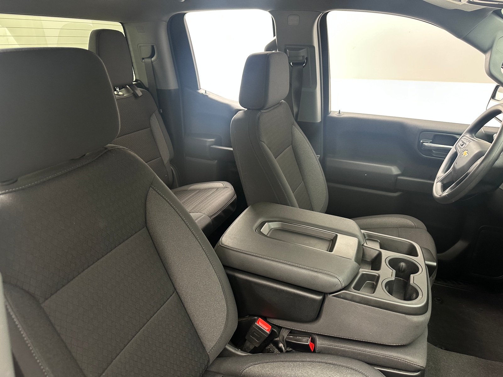 Thumbnail: 2025 Chevrolet Silverado 1500 - 2