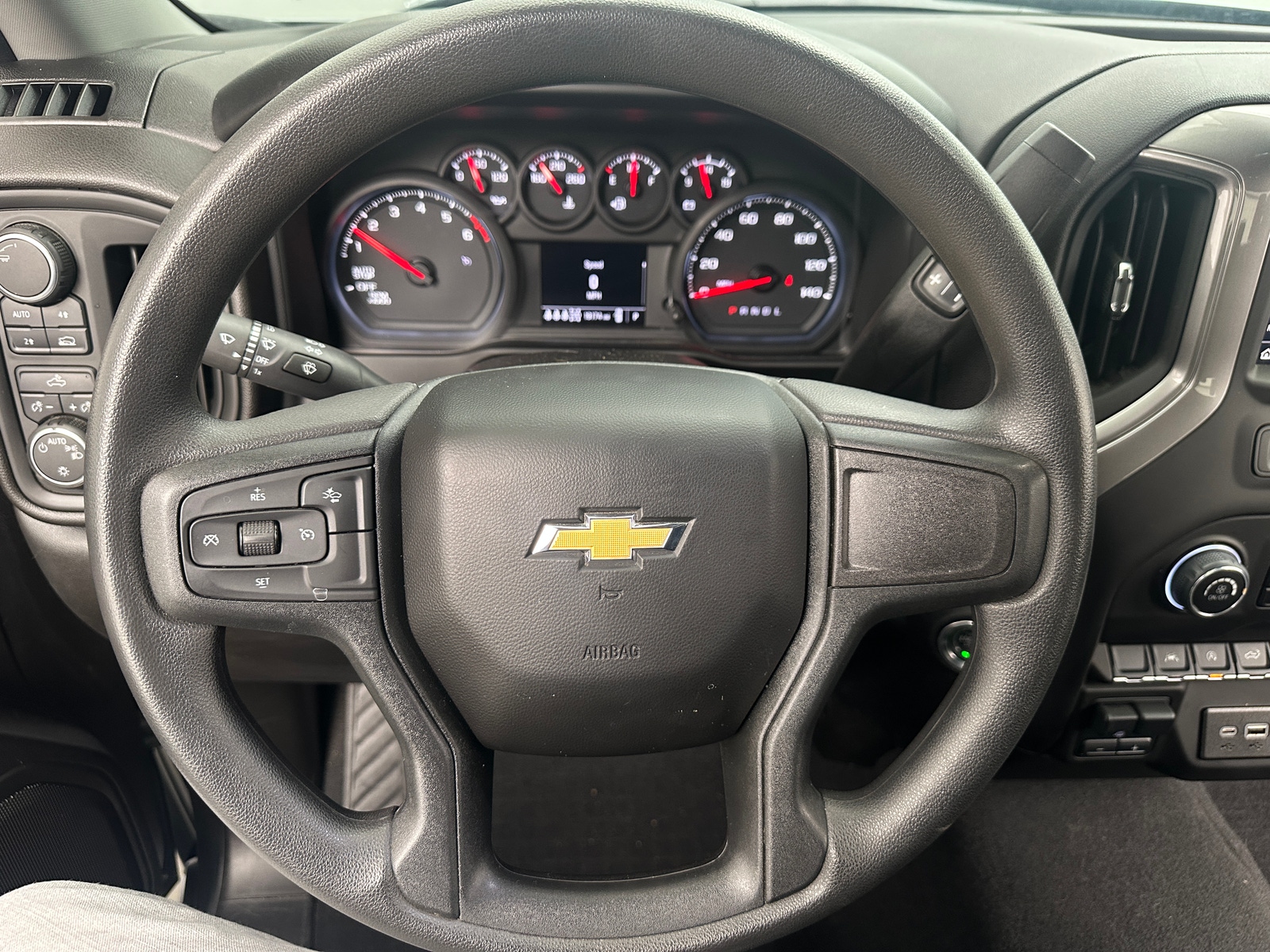 Thumbnail: 2025 Chevrolet Silverado 1500 - 5