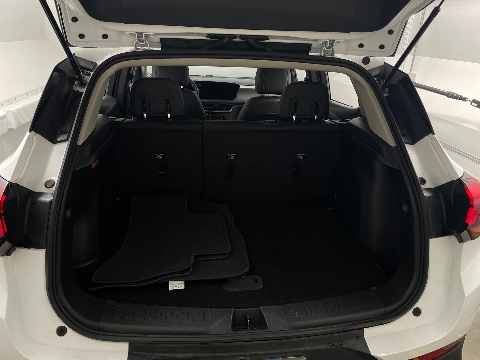 Thumbnail: 2025 Buick Encore GX - 6