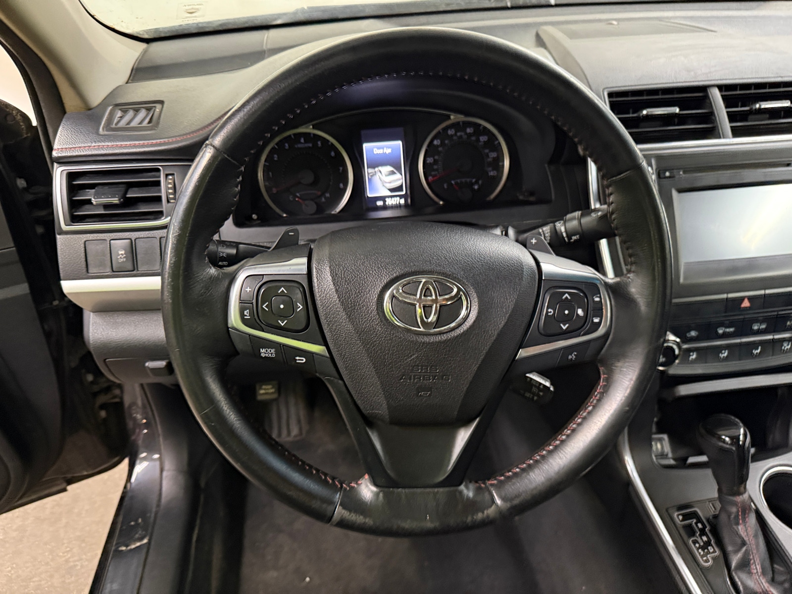 Thumbnail: 2015 Toyota Camry - 4