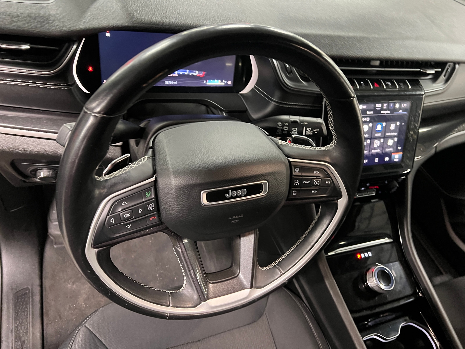 Thumbnail: 2022 Jeep Grand Cherokee L - 5