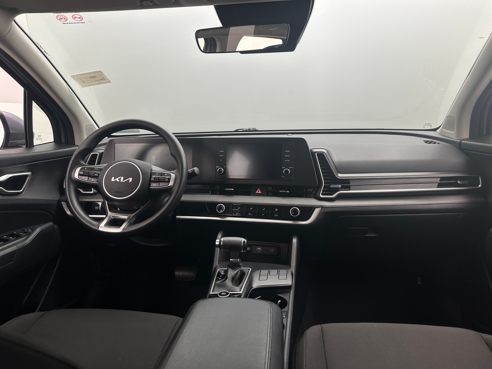 Thumbnail: 2025 Kia Sportage - 3