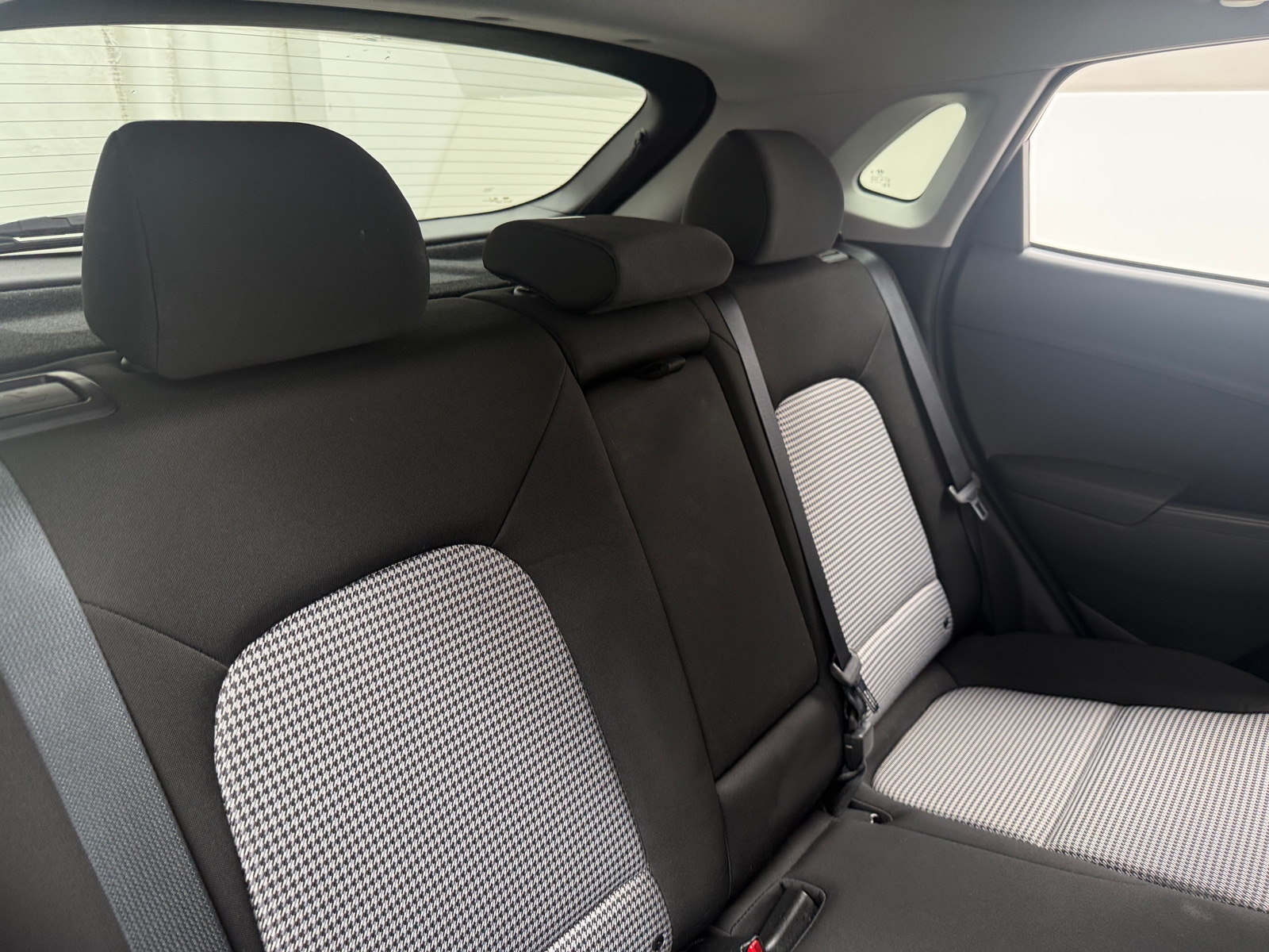 Thumbnail: 2021 Hyundai Kona - 6