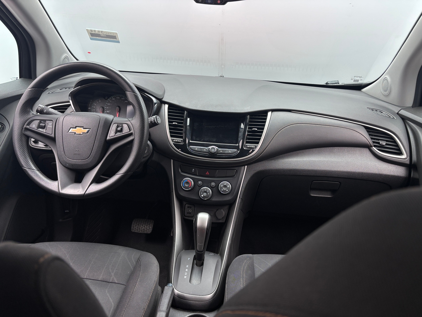 Thumbnail: 2018 Chevrolet Trax - 3