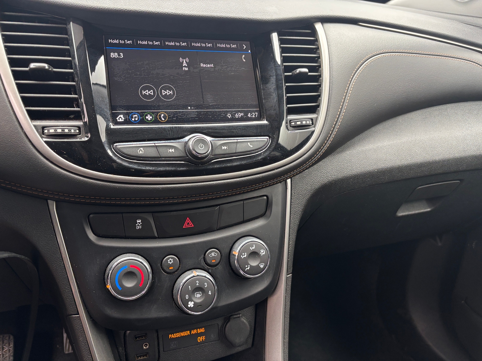 Thumbnail: 2018 Chevrolet Trax - 4