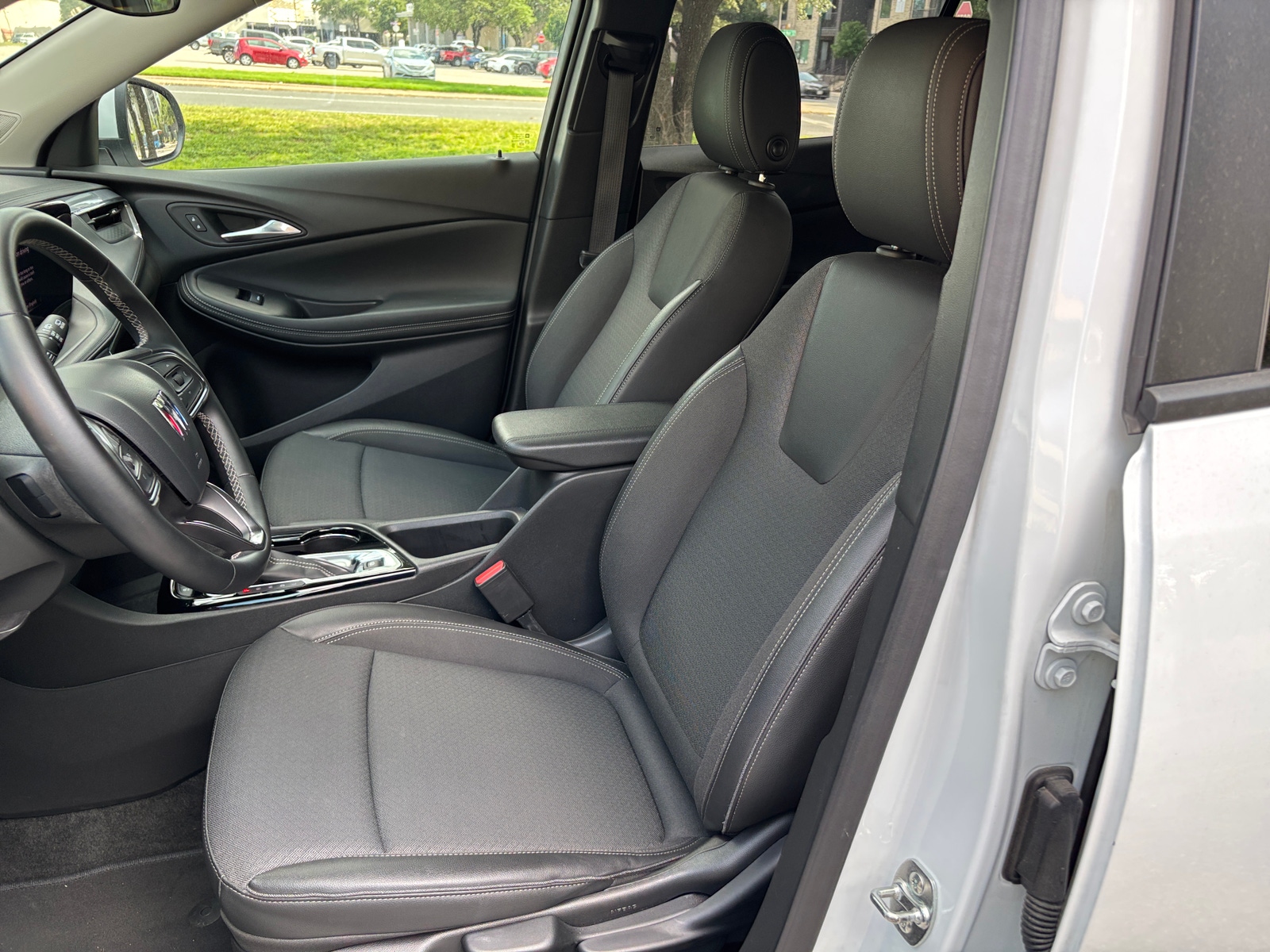 Thumbnail: 2025 Buick Encore GX - 2