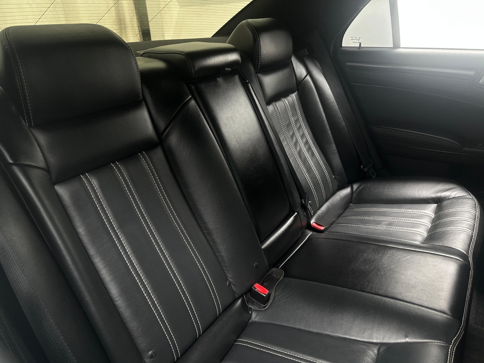 Thumbnail: 2015 Chrysler 300 - 5