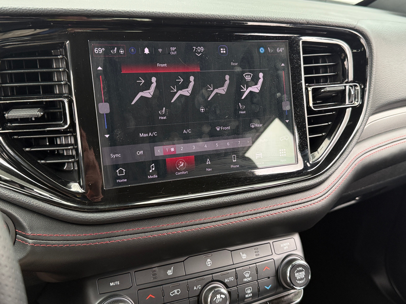 Thumbnail: 2026 Dodge Durango - 4