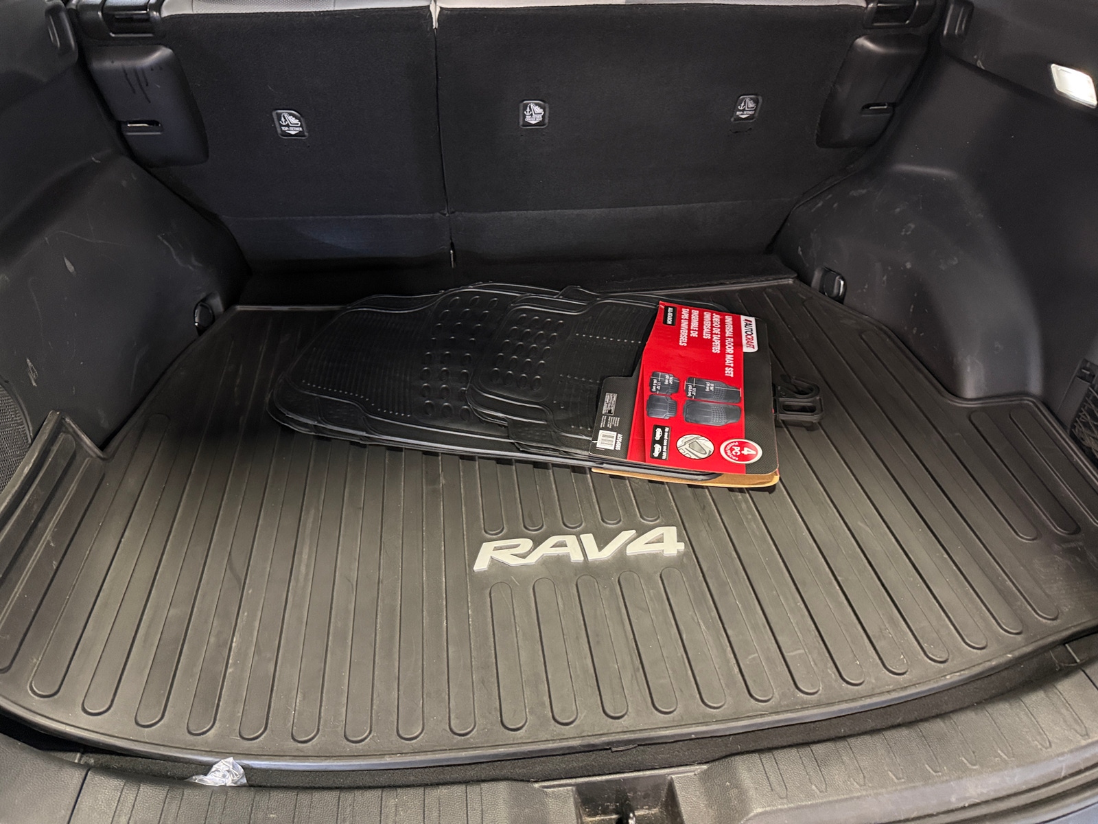 Thumbnail: 2023 Toyota RAV4 - 6