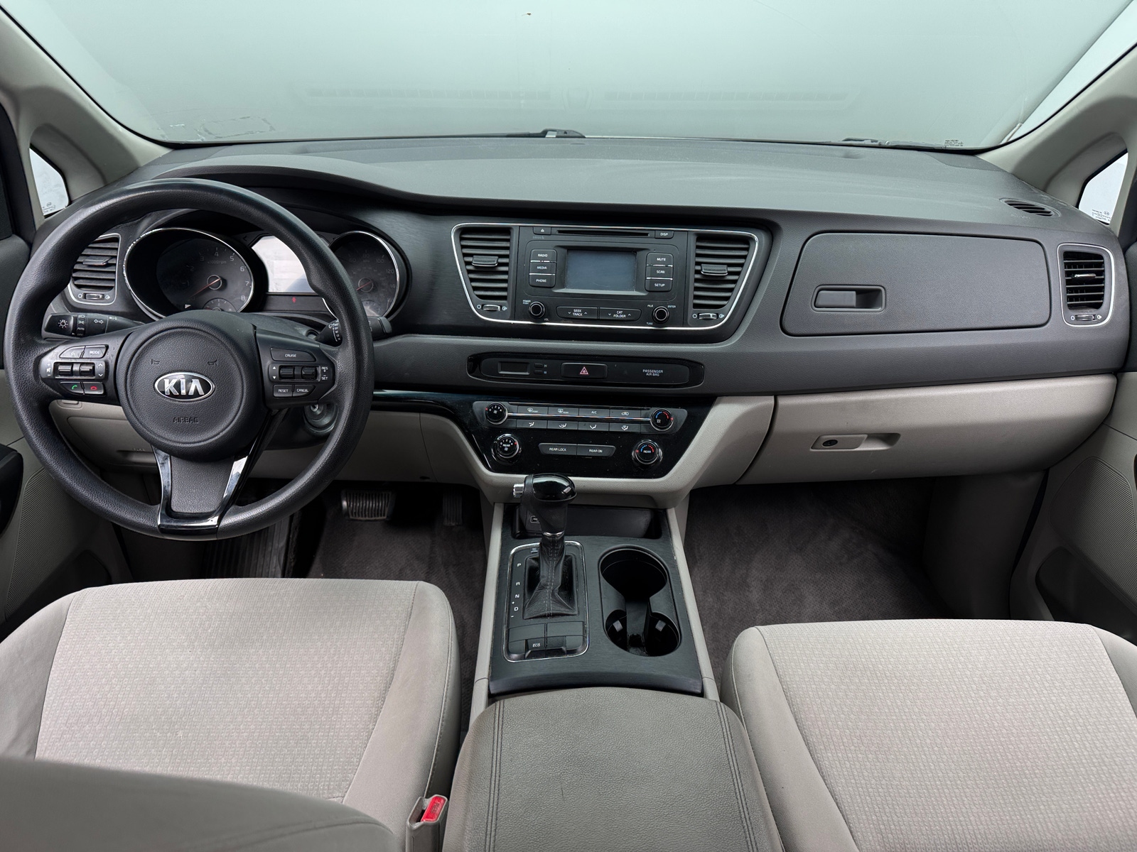 Thumbnail: 2017 Kia Sedona - 3