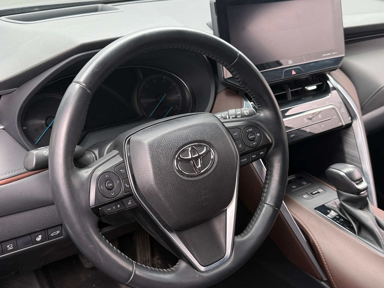 Thumbnail: 2021 Toyota Venza - 4