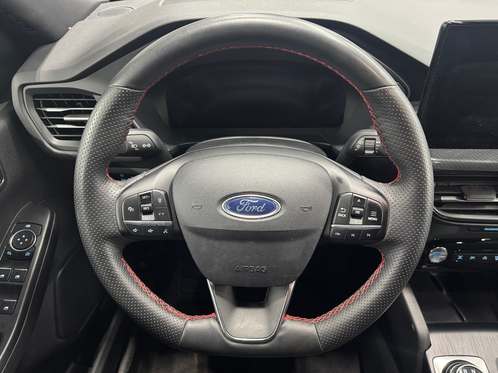 Thumbnail: 2023 Ford Escape - 4