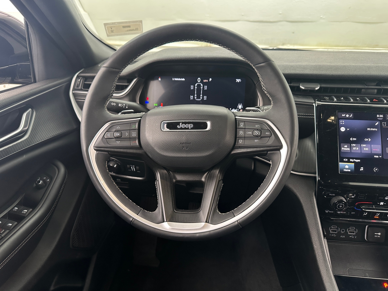 Thumbnail: 2024 Jeep Grand Cherokee L - 4