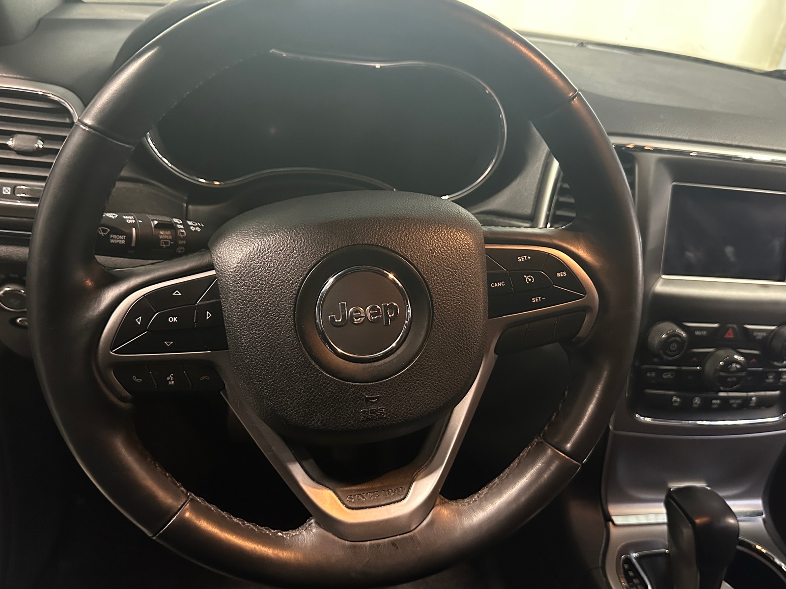 Thumbnail: 2018 Jeep Grand Cherokee - 4