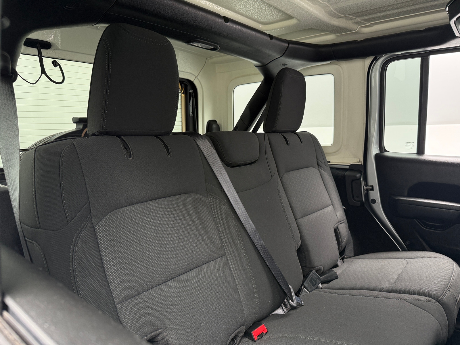 Thumbnail: 2022 Jeep Wrangler - 6