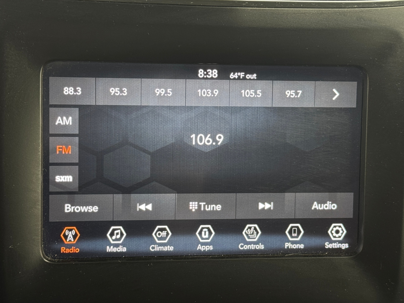 Thumbnail: 2019 Jeep Cherokee - 4