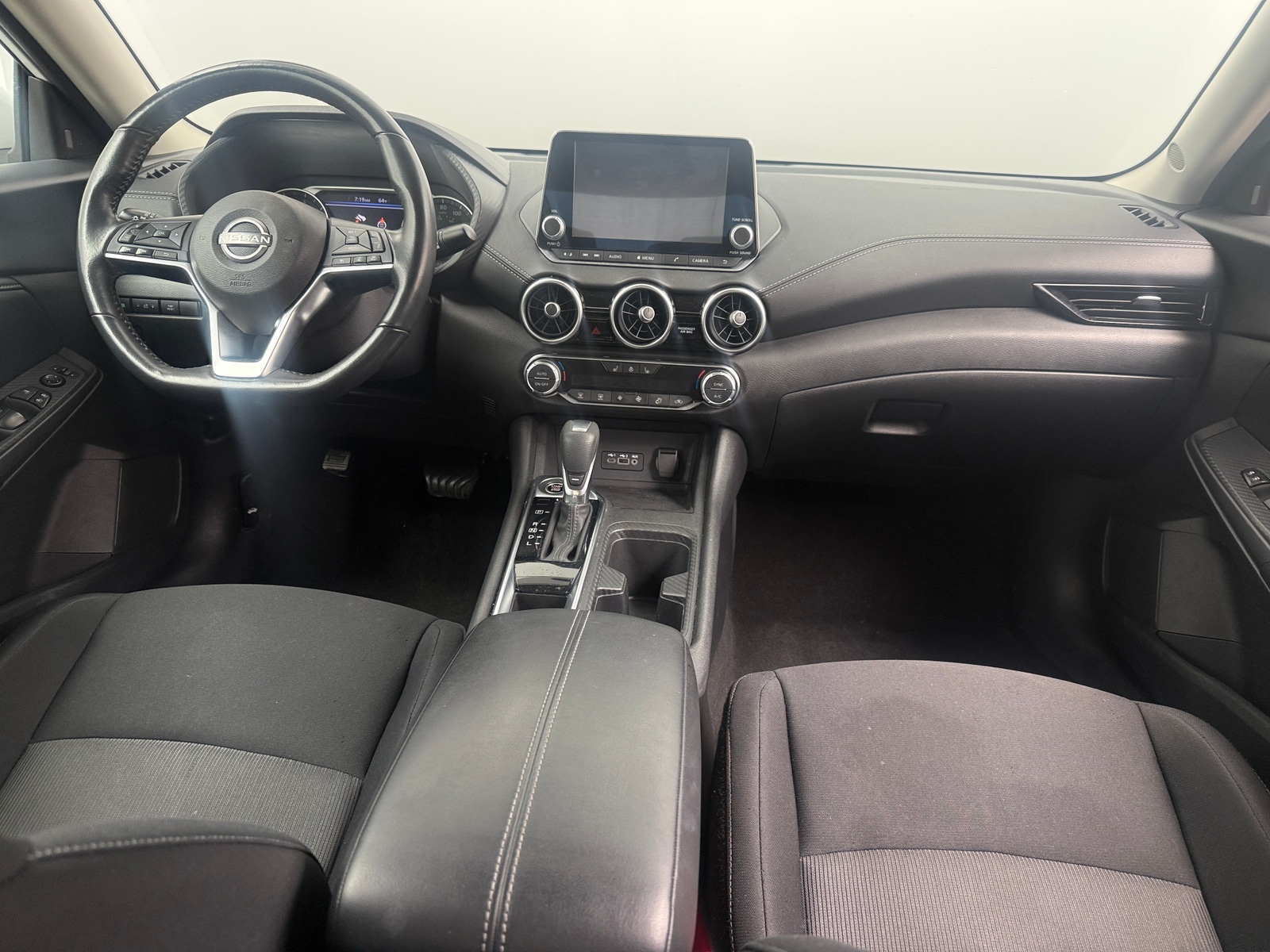 Thumbnail: 2024 Nissan Sentra - 3