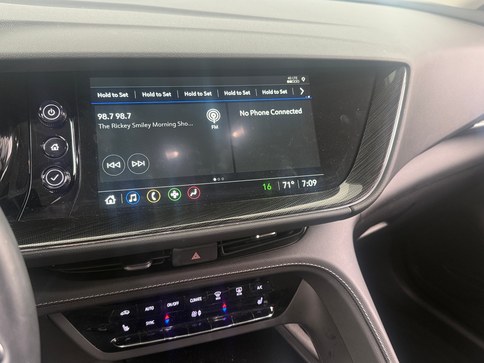 Thumbnail: 2022 Buick Envision - 4