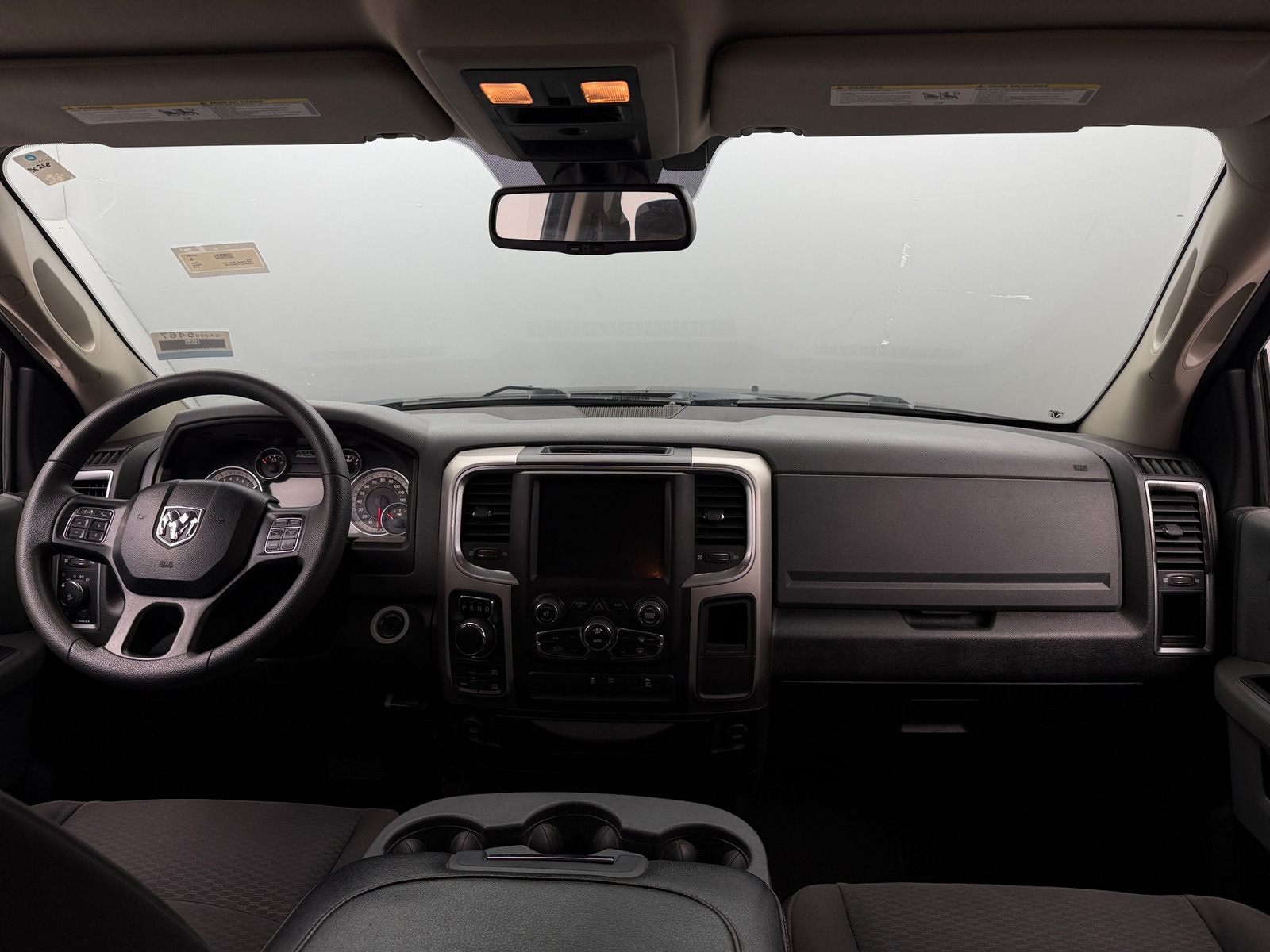 Thumbnail: 2019 RAM 1500 Classic - 3